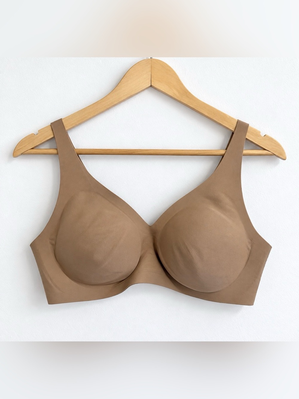 Knix Revolution V-Neck Wireless Seamless Bra Removable Cups Nude Brown L+